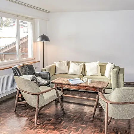 Center By Interhome